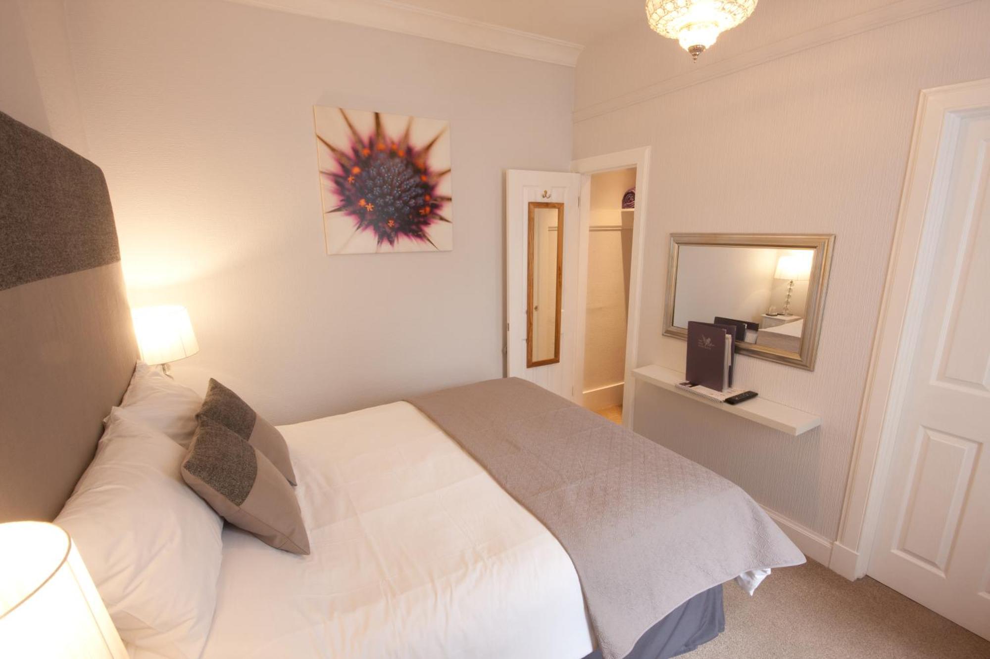 The Ness Guest House Inverness Oda fotoğraf